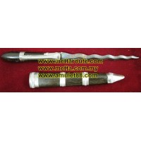 Mitmor, LP Hong Wat Susanthongmon. Tamarind wood cover