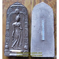 Leela Mahasethi, LP Niwet with Silver Takrut